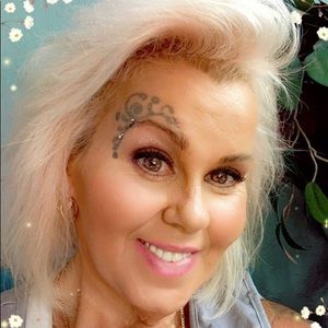 Meet your Posher, Cyn